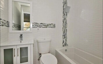 74 Beacon Ave in Jersey City, NJ - Building Photo - Building Photo
