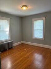 18 Adams Ave, Unit 2 in Watertown, MA - Building Photo - Building Photo