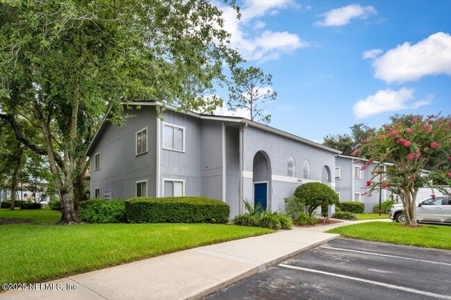 3270 Ricky Dr