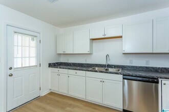 3209 Daphne Ln in Birmingham, AL - Building Photo - Building Photo