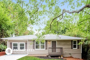 108 Burch Rd in Woodstock, GA - Building Photo