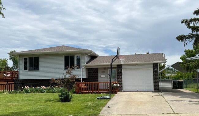 property at 2316 Apache Ln