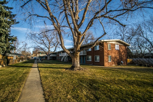 Lighthouse in Wheat Ridge, CO - Foto de edificio - Building Photo