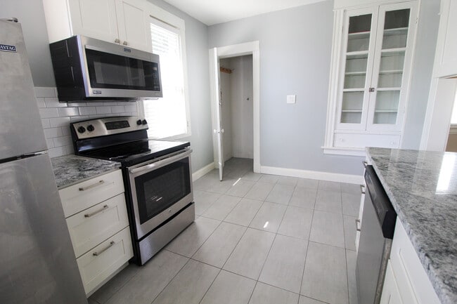 2621 Ida Ave, Unit 2