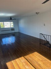 344 Dawson Ln in Jericho, NY - Building Photo - Building Photo