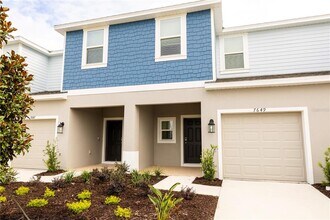 7649 WATERSCAPE Dr in Groveland, FL - Building Photo - Building Photo