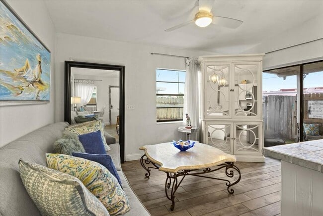 property at 725 S Orlando Ave