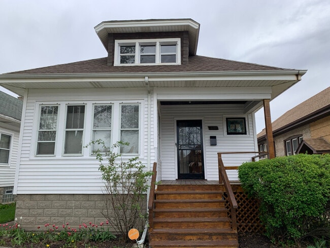 property at 10340 S Sangamon St
