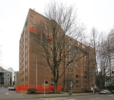 Williams Plaza Apartments