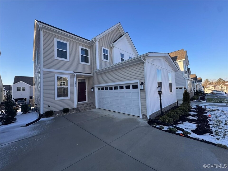 6628 Cassia Loop in Moseley, VA - Building Photo