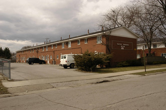 722-760 N Linden Ave in Waukegan, IL - Building Photo - Building Photo