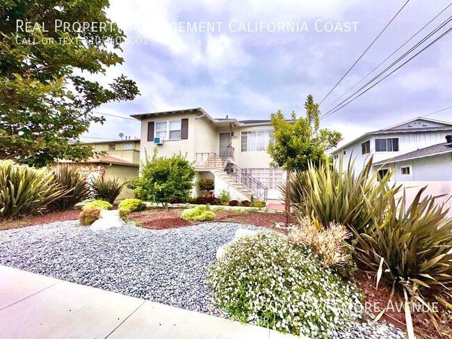 property at 1507 E Sycamore Ave