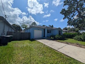 7306 S West Shore Blvd in Tampa, FL - Building Photo - Building Photo
