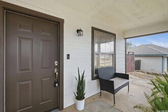 2829 Wyoming St in San Antonio, TX - Building Photo - Building Photo