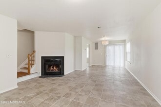 2 Jodhpur Ct in Tinton Falls, NJ - Building Photo - Building Photo