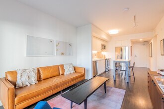 Alta Waverly in Oakland, CA - Foto de edificio - Interior Photo