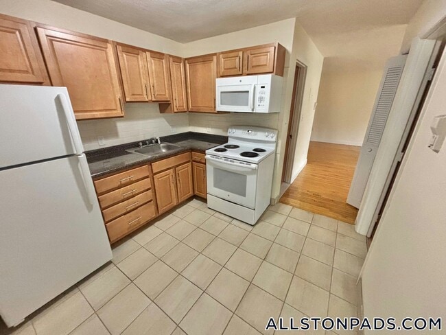 20 Armington St, Unit 12