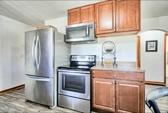 340 S Benton St in Edwardsville, IL - Building Photo - Building Photo