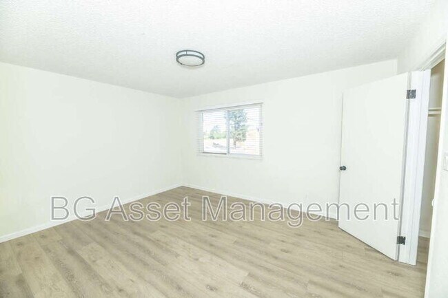 4110 34th Ave in Sacramento, CA - Building Photo - Building Photo