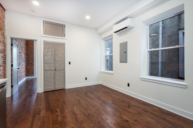 1613 N 33rd St, Unit C in Philadelphia, PA - Building Photo - Building Photo