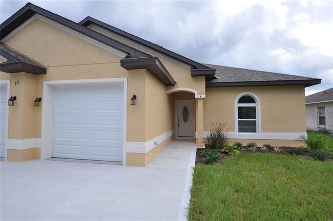 17 Rainbow Ln in Palm Coast, FL - Building Photo - Building Photo