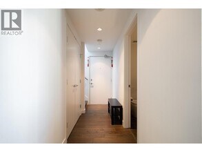 7468 Lansdowne Rd in Richmond, BC - Building Photo - Building Photo