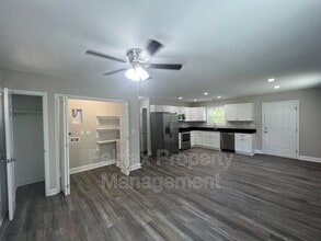 2109 Hart St in Durham, NC - Building Photo - Building Photo