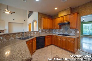 1414 Mesa Creek in San Antonio, TX - Building Photo - Building Photo