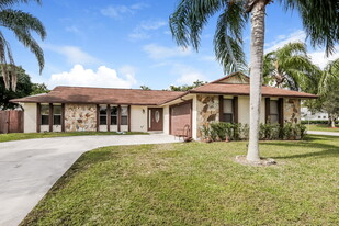 254 Ponce De Leon St in Royal Palm Beach, FL - Building Photo