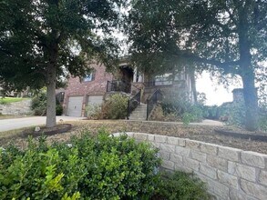 543 Drury Ln in Austin, TX - Building Photo - Building Photo