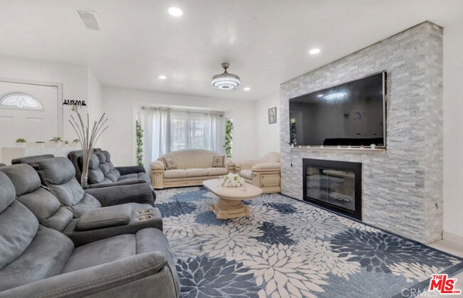 7701 Baird Ave in Los Angeles, CA - Building Photo - Building Photo