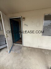 1754 Rainbow Loop in Springfield, OR - Building Photo - Building Photo