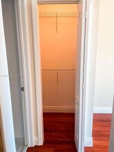 2501 Douglas Rd in Miami, FL - Building Photo - Building Photo