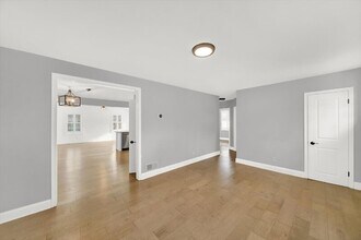 10523 Howard Ave in Cockeysville, MD - Building Photo - Building Photo