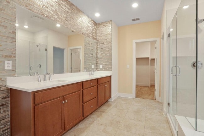 2878 Irish Mdw Wy in Lathrop, CA - Building Photo - Building Photo