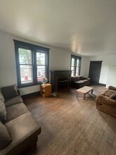 108 Stewart Ave in Ithaca, NY - Foto de edificio - Building Photo