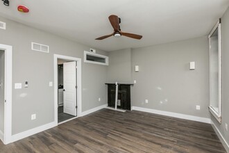 2302 E Baltimore St, Unit 2 in Baltimore, MD - Building Photo - Building Photo
