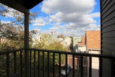 53 Hinckley St, Unit 3 in Somerville, MA - Building Photo - Building Photo