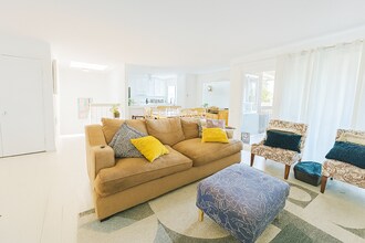 6338 Caminito Lazaro in San Diego, CA - Building Photo - Building Photo