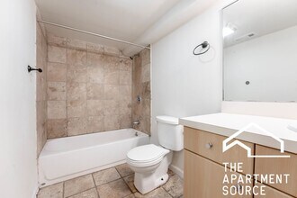 2835 W Medill Ave in Chicago, IL - Building Photo - Building Photo