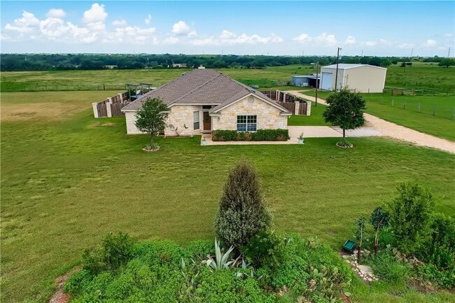 12242 Ballerstedt Rd in Elgin, TX - Building Photo - Building Photo