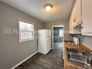 1021 Lenore Ave in Lansing, MI - Building Photo - Building Photo