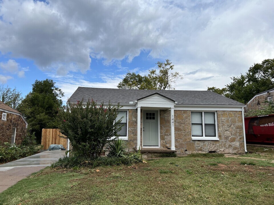 1441 NE 10th St in Oklahoma City, OK - Building Photo