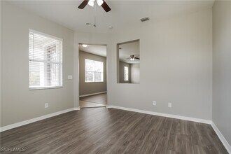 210 NW 24th Ave in Cape Coral, FL - Building Photo - Building Photo