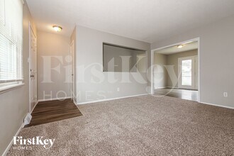 19304 E 7th St N in Independence, MO - Building Photo - Building Photo