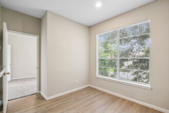 Chelsea Apartments in Beaumont, TX - Foto de edificio - Building Photo