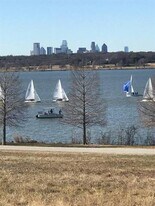 9443 Waterview Rd in Dallas, TX - Building Photo