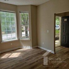 210 Stapleford Park Dr in Greenville, SC - Building Photo - Building Photo