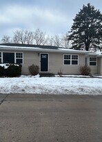 1810 Logan St in Muscatine, IA - Building Photo