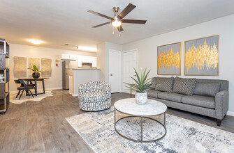 Colony Pointe in Jackson, MS - Foto de edificio - Interior Photo